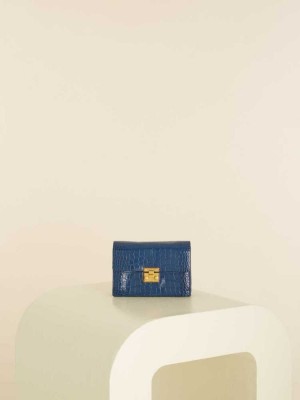 Blue Multicolor Guess Crocodile Crossbody Flap Women's Handbags | 7930-NDRFG