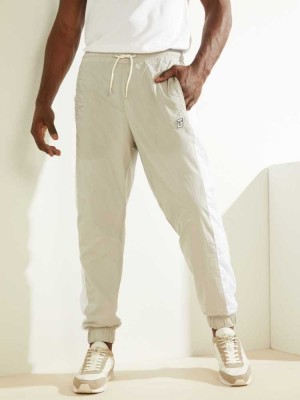 Grey Guess Nowell Men's Joggers | 3491-WGPIC