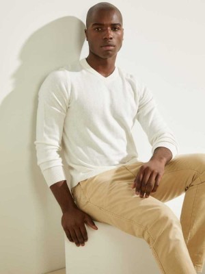 White Guess Owen V-Neck Men's Sweaters | 7205-ECPBD