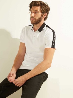 White Guess Pique Logo-Taping Men's Polo Shirts | 6972-GTUIW